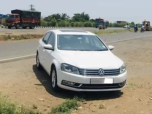Second Hand Volkswagen Passat Highline DSG in Kolhapur