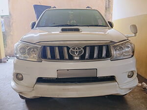 Second Hand Toyota Fortuner 3.0 MT in Asansol