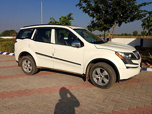 Second Hand Mahindra XUV500 W8 in Pali