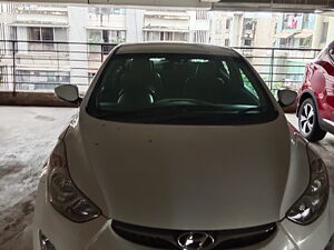 Second Hand Hyundai Elantra 1.6 Base in Mumbai