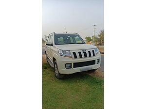 Second Hand Mahindra TUV300 T8 mHAWK100 in Sikar