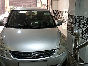 Second Hand Maruti Suzuki Swift DZire VXI in Delhi