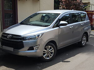 Second Hand Toyota Innova Crysta 2.8 GX AT 7 STR [2016-2020] in Mumbai