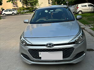 Second Hand Hyundai Elite i20 Magna 1.4 CRDI in Ballia