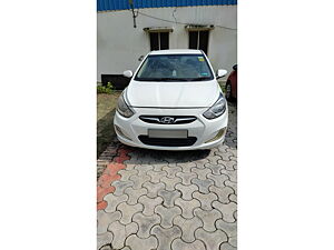 Second Hand Hyundai Verna Fluidic 1.6 VTVT SX in Greater Noida