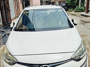 Second Hand Hyundai Elite i20 Magna 1.4 CRDI in Jaipur