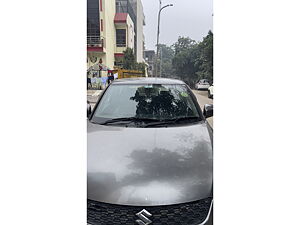 Second Hand Maruti Suzuki Swift ZXi in Delhi