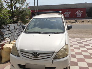 Second Hand Toyota Innova 2.5 E in Bhuj