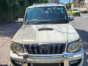 Second Hand Mahindra Scorpio VLX 2WD Airbag AT BS-IV in Noida