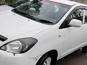 Second Hand Toyota Innova 2.5 E in Jalgaon