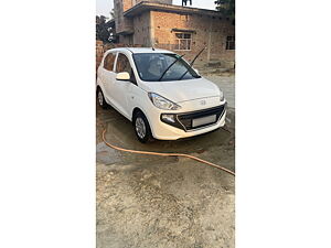 Second Hand Hyundai Santro Magna in Azamgarh