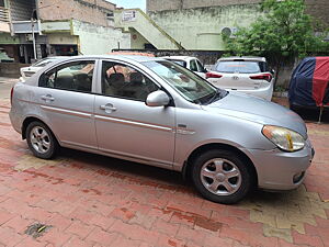 Second Hand Hyundai Verna VTVT SX 1.6 in Ahmedabad