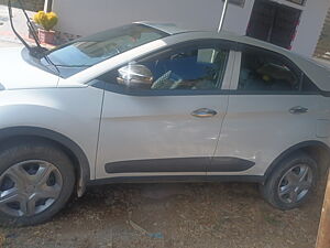 Second Hand Tata Nexon XM in Haldwani