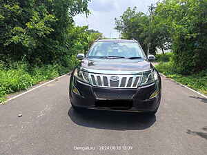 Second Hand మహీంద్రా xuv500	 w10 in బెంగళూరు