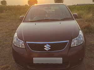 Second Hand मारुति सुज़ुकी sx4 zxi in संगमनेर