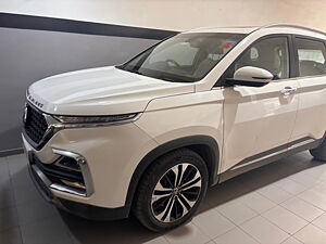 Second Hand MG Hector Plus Sharp 1.5 DCT Petrol in Delhi