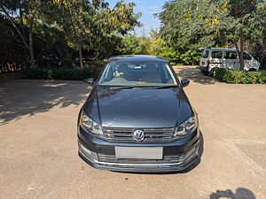 Second Hand Volkswagen Vento Highline Plus 1.5 AT (D) 16 Alloy in Rajkot