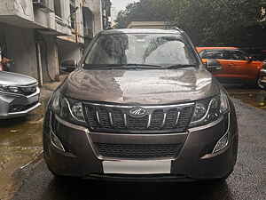 Second Hand महिंद्रा XUV500 w10 in ठाणे