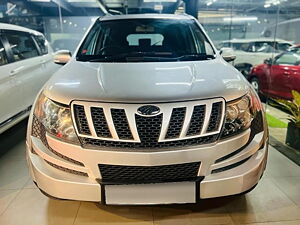 Second Hand Mahindra XUV500 W6 in Kochi