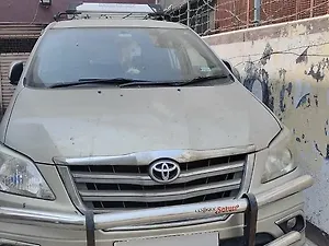 Second Hand Toyota Innova 2.5 G BS III 8 STR in Raichur