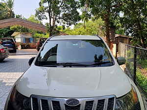 Second Hand மஹிந்திரா  xuv500 w8 in வசாய்