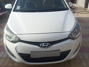 Second Hand Hyundai i20 Asta 1.4 CRDI in Sriganganagar