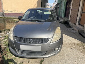 Second Hand Maruti Suzuki Swift ZXi in Mumbai