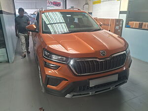 Second Hand Skoda Kushaq Ambition 1.0L TSI AT in Pratapgarh (Uttar Pradesh)