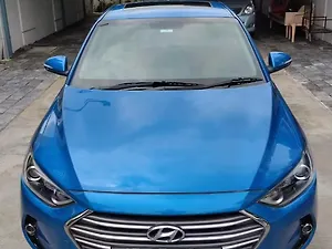 Second Hand Hyundai Elantra 2.0 SX AT in Aurangabad