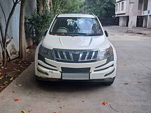 Second Hand महिंद्रा XUV500 w8 in पुणे