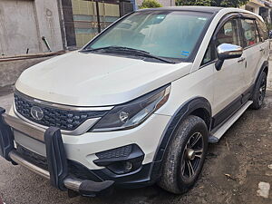 Second Hand Tata Hexa XE 4x2 7 STR in Ludhiana