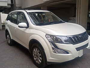 Second Hand மஹிந்திரா  xuv500 w10 in தன்பாத்