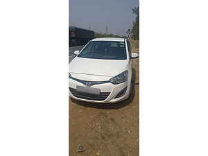 Second Hand हुंडई i20 मैग्ना (o) 1.4 crdi in सागर