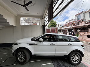 Second Hand Land Rover Evoque Pure SD4 in Lucknow