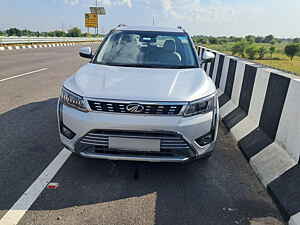 Second Hand महिंद्रा xuv300 W8 (O) 1.2 पेट्रोल [2019] in जीरकपुर