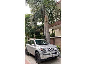 Second Hand महिंद्रा XUV500 w8 2013 in लुधियाना