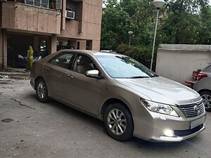 Second Hand Toyota Camry 2.5L AT in Delhi