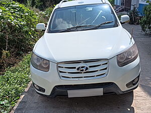 Second Hand Hyundai Santa Fe 4 WD in Noida