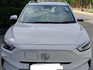 Second Hand MG ZS EV Exclusive Iconic Ivory in Delhi