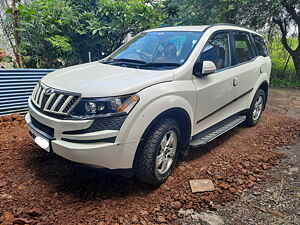 Second Hand महिंद्रा XUV500 w8 in बीड