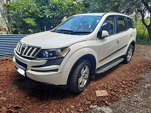 Second Hand Mahindra XUV500 W8 in Beed