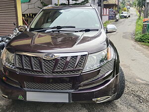 Second Hand Mahindra XUV500 W8 in Madikeri