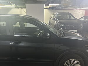 Second Hand Volkswagen Taigun Highline 1.0 TSI AT in Mumbai