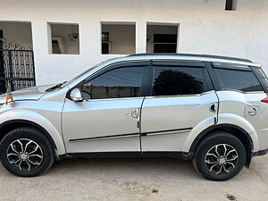 Second Hand Mahindra XUV500 W8 in Bhopal