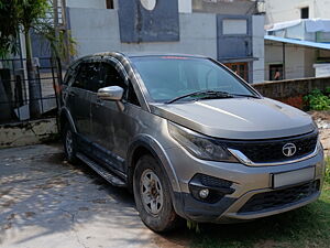 Second Hand Tata Hexa XM 4x2 7 STR in Deesa