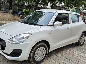 Second Hand Maruti Suzuki Swift LXi in Delhi