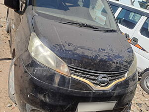 Second Hand Nissan Evalia XL in Mehsana