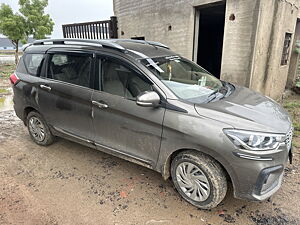 Second Hand Maruti Suzuki Ertiga ZXi in Gandhinagar