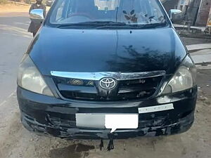 Second Hand Toyota Innova 2.5 EV MS 8 STR in Moradabad