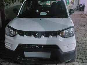 Second Hand Maruti Suzuki S-Presso VXi in Lucknow